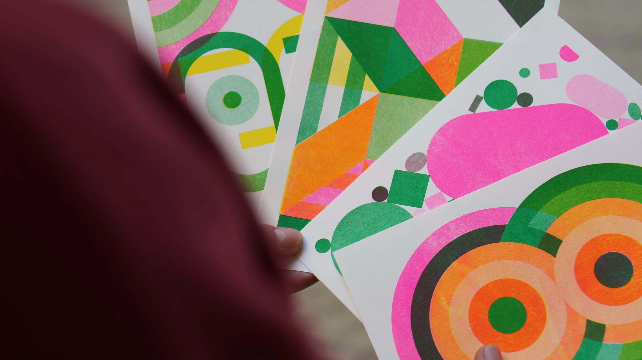 Illustrations en risographie : jeu de formes et de couleurs